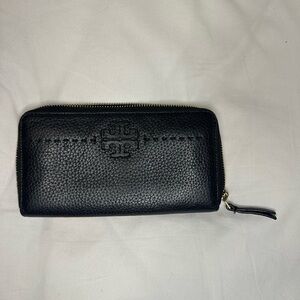 Tory Burch Black Leather Wallet with Gold Zip